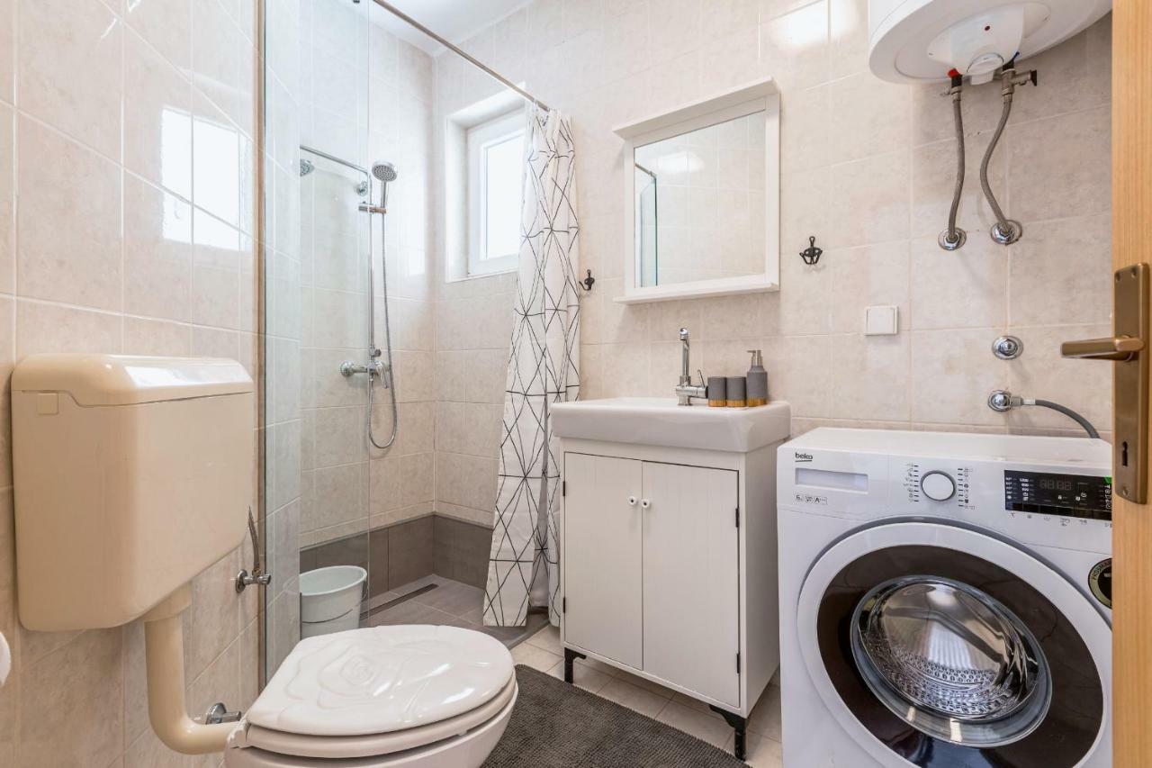 Blue Place W. Terrace Apartment Пореч Екстериор снимка