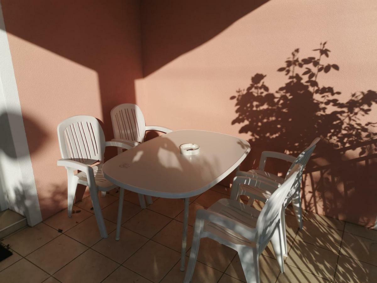 Blue Place W. Terrace Apartment Пореч Екстериор снимка